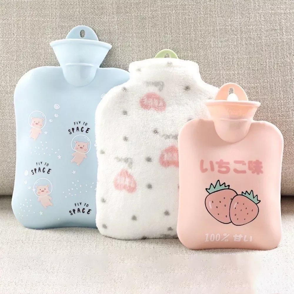 

Hands for Female Warm Belly with Random Plush Cover Hot Water Bottles Warming Products Hand Warmer Hot Water Bag