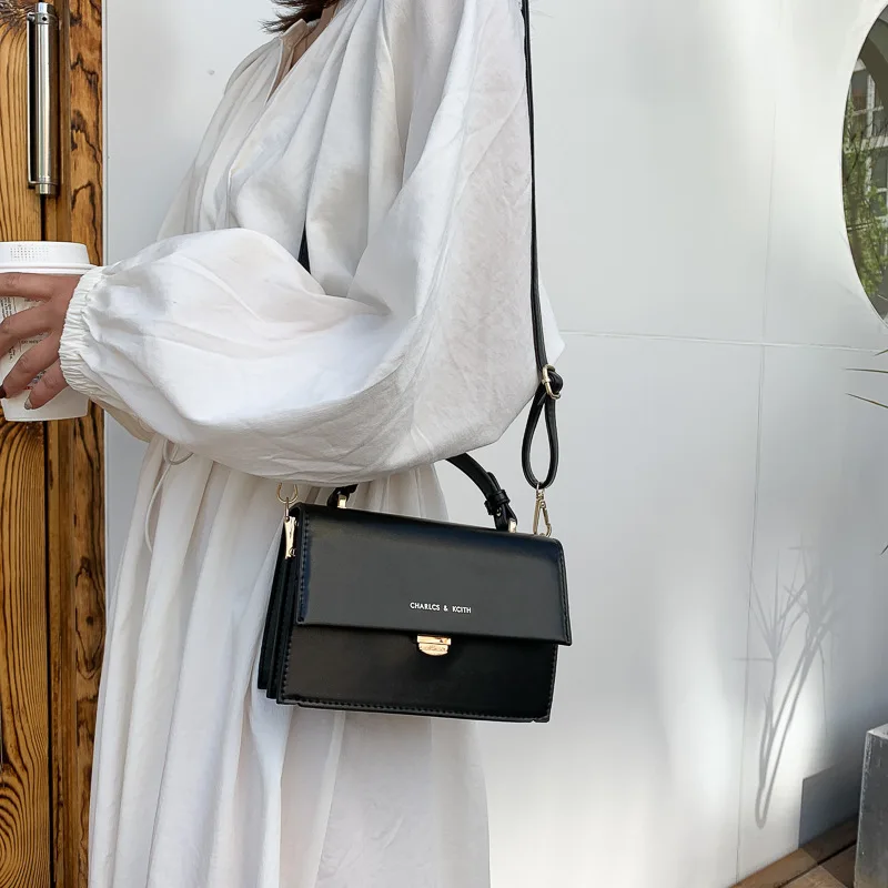 

Explosive fashion handbags new European and American small square bag retro messenger bag PU small bag