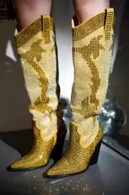 Женские ковбойские сапоги до колена на массивном каблуке с блестящими