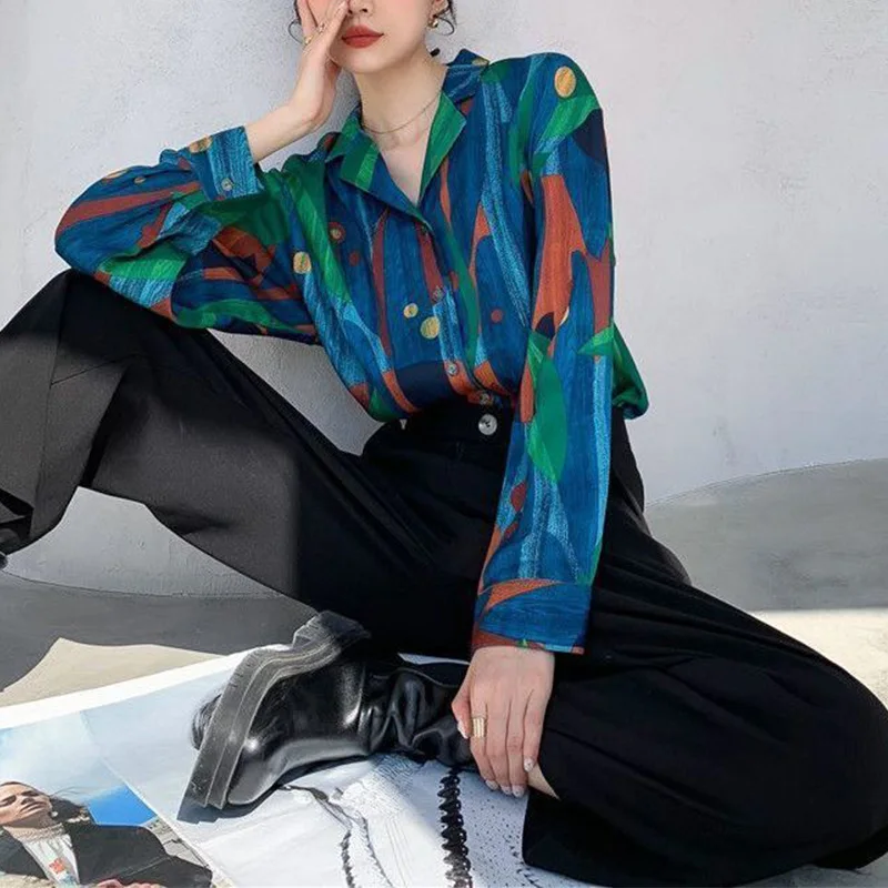 

Autumn Vintage Printing Turn-down Collar Long Sleeve Blouse Women Clothing Temperament Buttons Shirts Female Fashion Top Tee