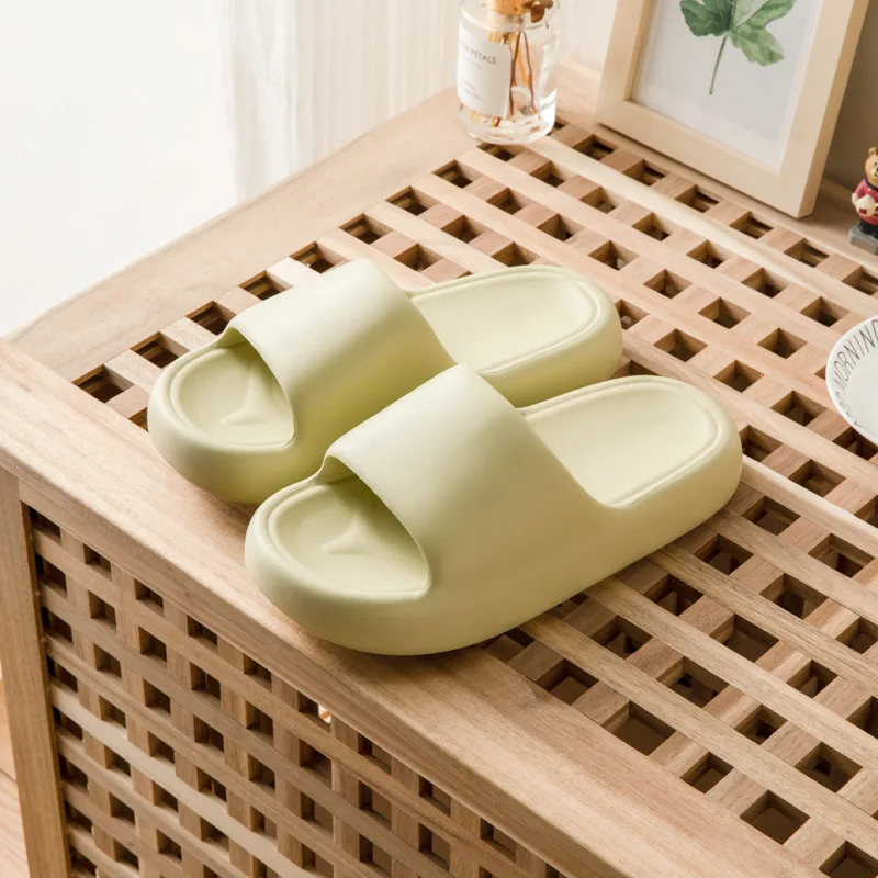 Summer Slippers Thick Soled Couples Simple Indoor Slippers Women's Non Slip Wear-resistant Men's Shoes Women Slippers Women