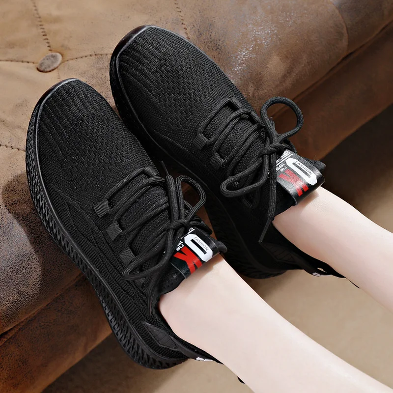 Sports Shoes Female Students Soft Bottom Running Shoe 2023 Spring New All-Match White European American Style Zapatos De Mujeres