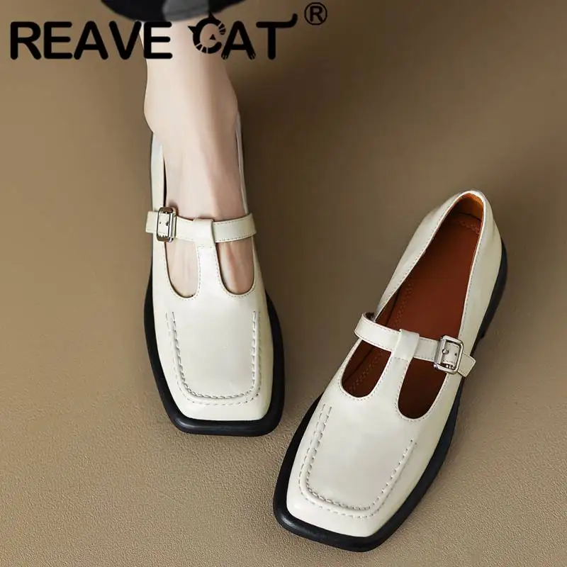 

Женские туфли-лодочки с квадратным носком REAVE CAT, элегантные однотонные туфли из натуральной кожи на массивном каблуке 3 см с Т-образным ремешком, повседневные туфли больших размеров 40