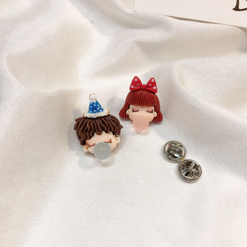 

Cartoon Girl Boy Brooch Fixed Clothes Mother's Day Gift Fashion Jewelry Neckline Pin For Girls Denim Badge Pin Accessories
