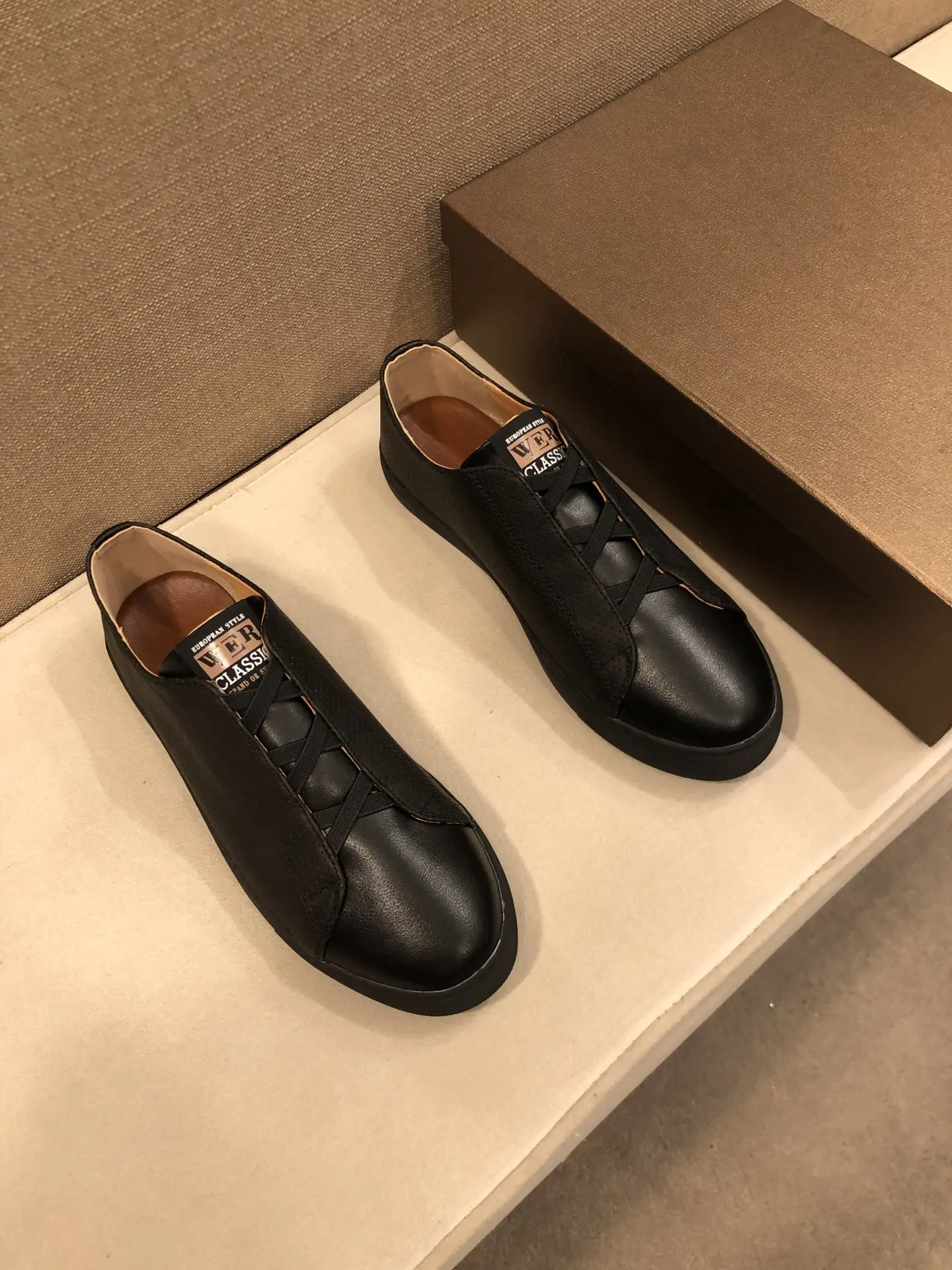 

2023 New Men's Shoes Luxury Brand High Quality Men's Fashion Genuine Leather Outdoor Casual Shoes Breathable Sports Shoes