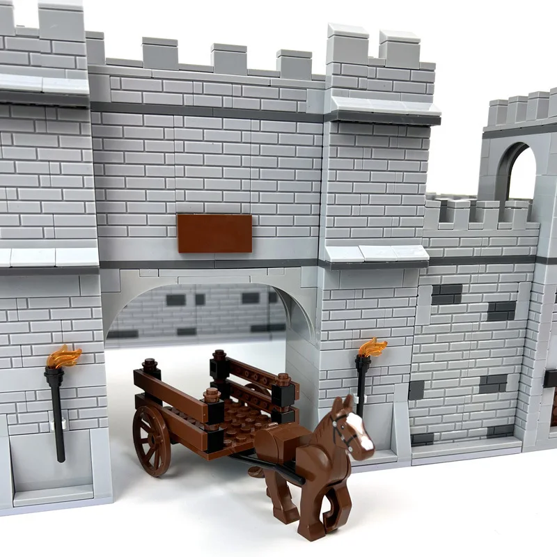 

Ancient city scene carriage building blocks assembled small particle building blocks moc accessories children's toys holiday gif