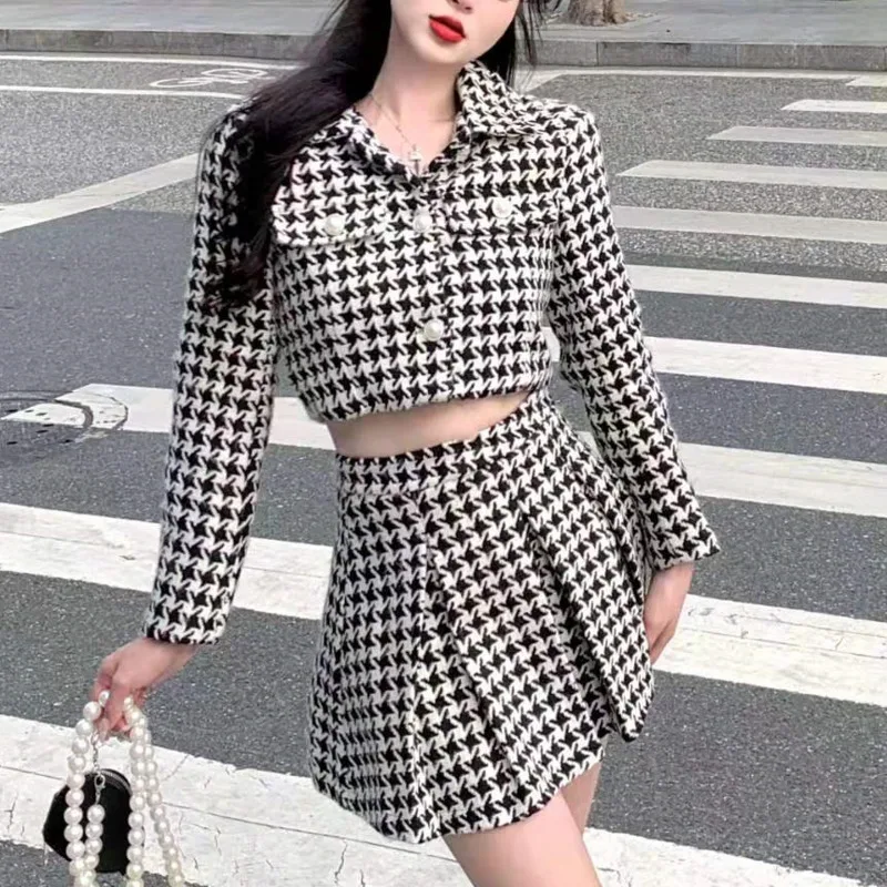 

Vintage Tweed Two Piece Set Women Crop Top Woolen Short Jacket Coat + Mini Skirts Sets Sweet 2 Piece Suits ensemble femme