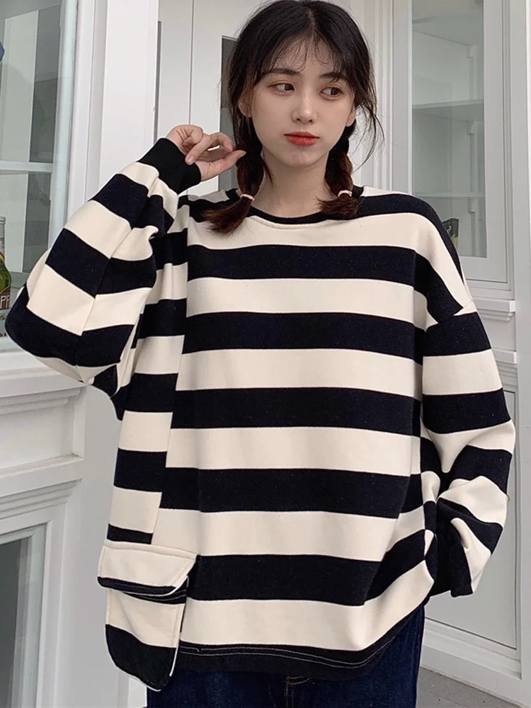 

Толстовки женские в стиле Харадзюку, тонкий свитшот в полоску с карманами, худи с длинным рукавом в стиле оверсайз, черная уличная одежда, женские топы y2k