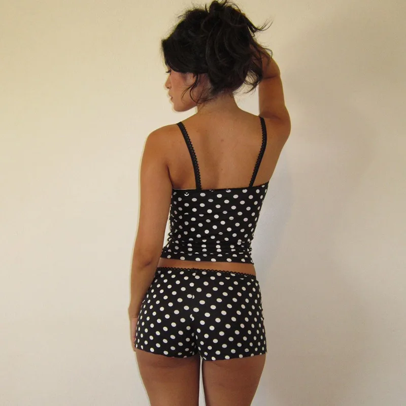 Кружевные контрастные шорты в горошек с открытой спиной и тонким поясом