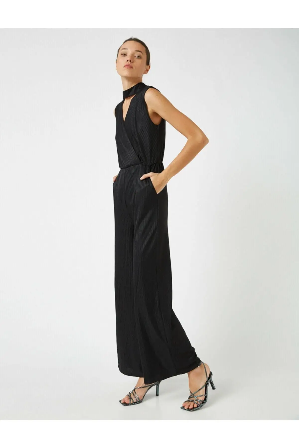 

Women's Overalls Black Wide Leg Window Detailed Jumpsuit Hot Style Quality Fabric Sleeveless Baggy Trousers Casual Jumpsuit