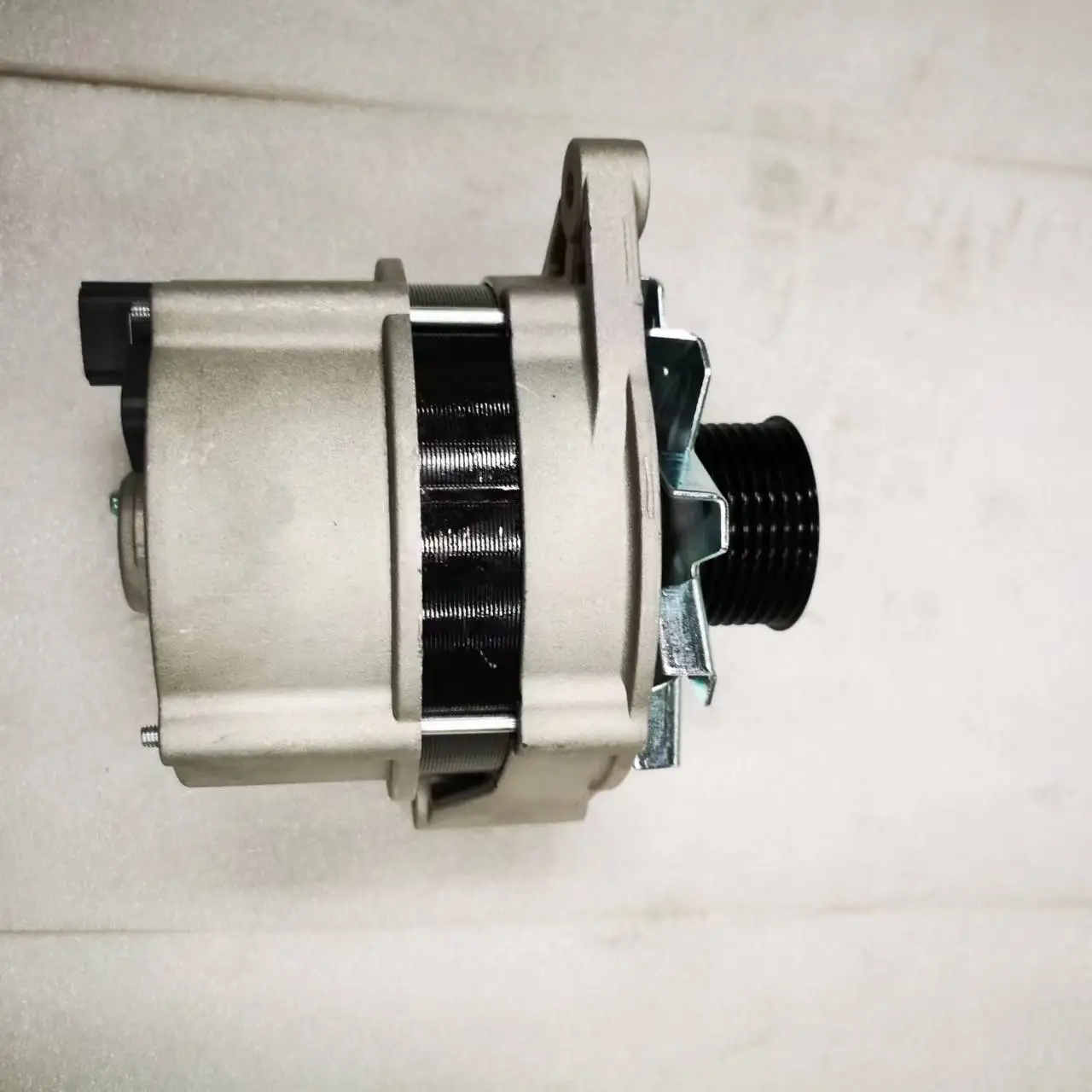 Генератор ATG13279 для строительной техники Международный комбайн 570MXT Series III