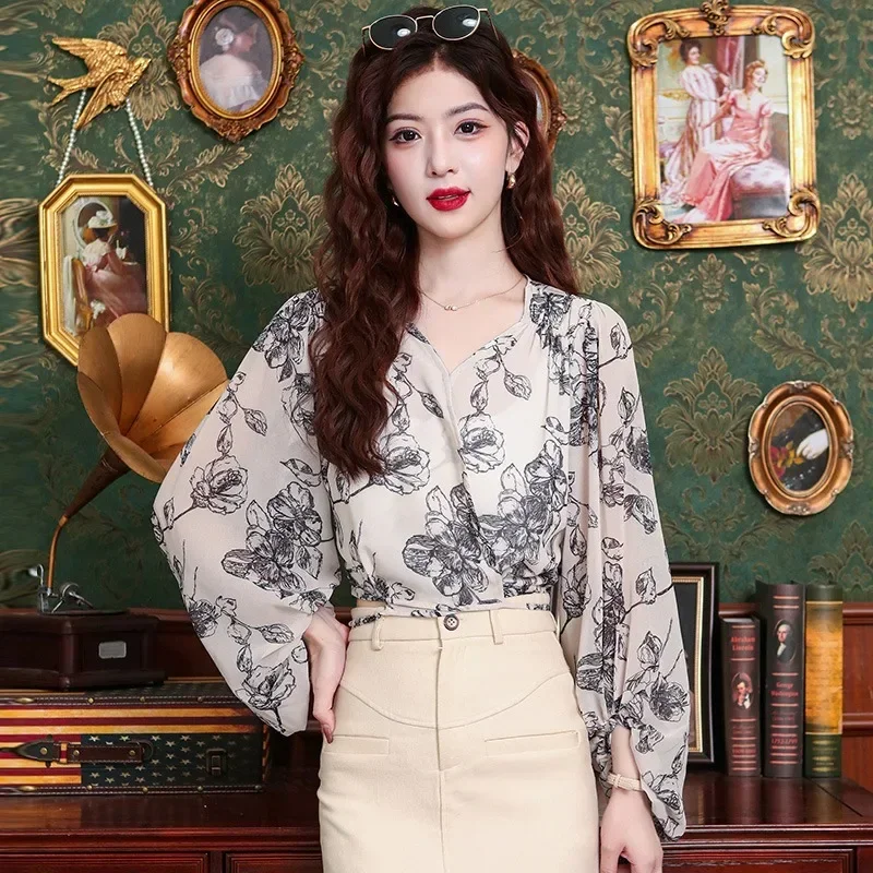 Женская шифоновая блузка с длинным рукавом и V-образным вырезом