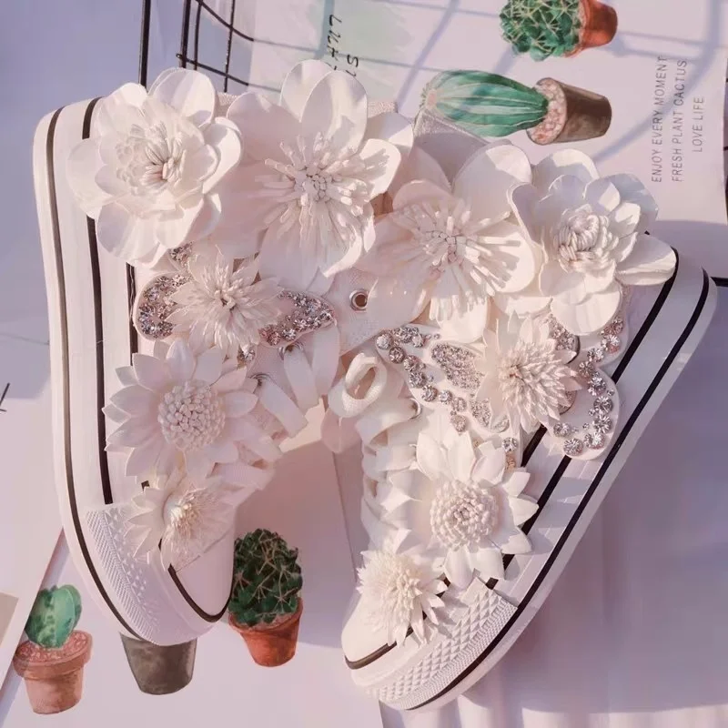 

Женские парусиновые туфли на шнуровке, белые туфли с высоким верхом и цветочным принтом бабочки, увеличивающие рост, обувь с вулканизированной подошвой