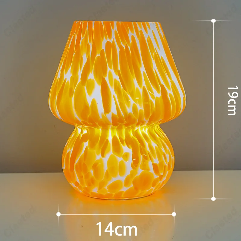 

Настольная лампа Claeted ретро