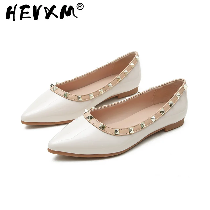 2023 New Women Shoes fashion Rivet Flat Women's shoes shallow mouth pointed Single Shoes Large size Zapatos de mujer