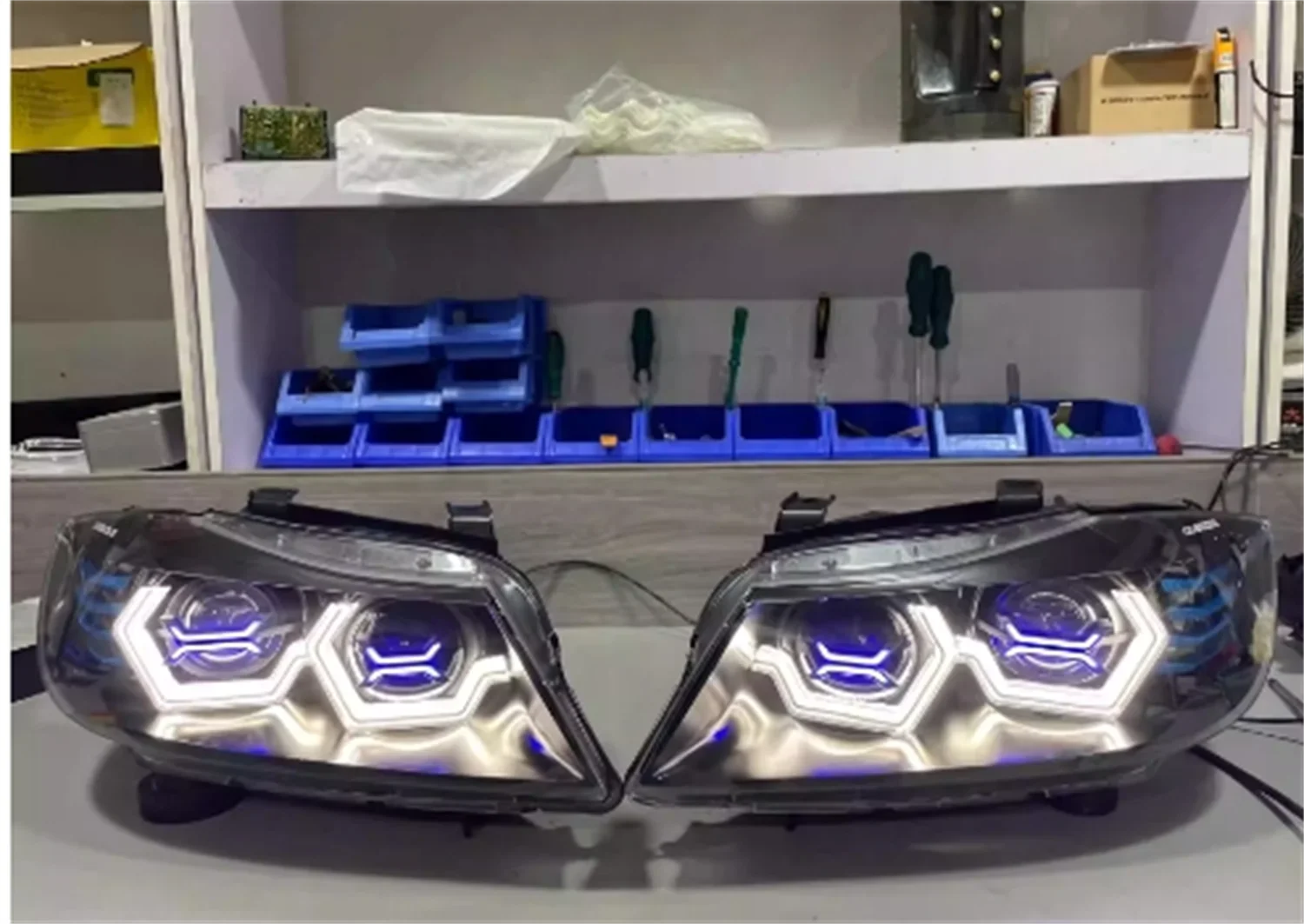 Фото Автомобильные светодиодные фары для BMW E90, модифицированные OSS DRL, дневные ходовые огни, указатель поворота №4