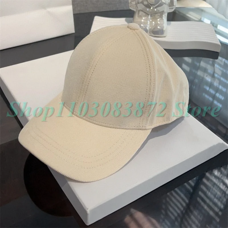 Рисунок 5 - Модная Вельветовая бейсболка 662245