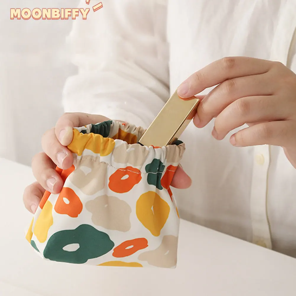 

Mini Storage Bag Cute Cartoon Makeup Bag for Women Waterproof Shrapnel Printing Cosmetic Bag Travel Make Up Toiletry Bag