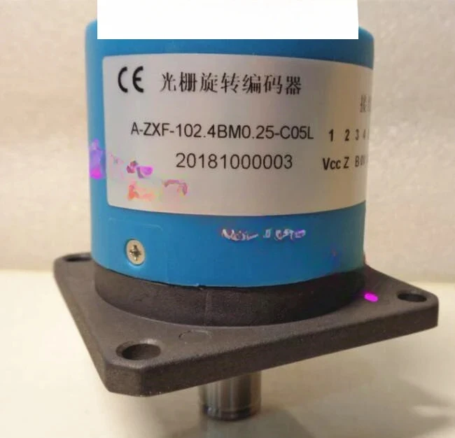 A-ZXF-102.4BM0.25-C05L Энкодер с решеткой инкрементального шпинделя A-ZXF-102.4BM0.25-C05L-6m