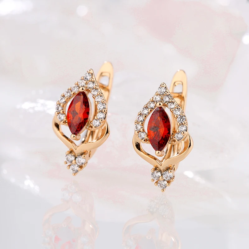 

Vintage Gold Water Drop Heart Shaped Zirconia Hoop Earrings sElegant Female Wedding Piercing Ear Studs Jewelry Gift