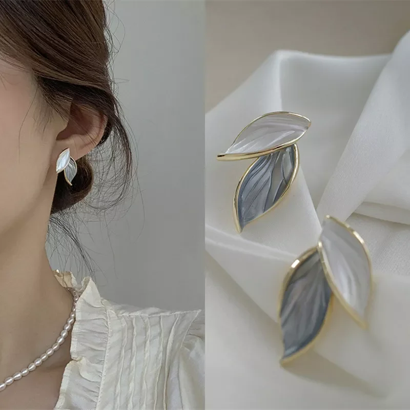 

New Korean Arrival Metal Trendy Fresh Lovely Sweet Grey Leaf Stud Earrings For Women Fashion Jewelry