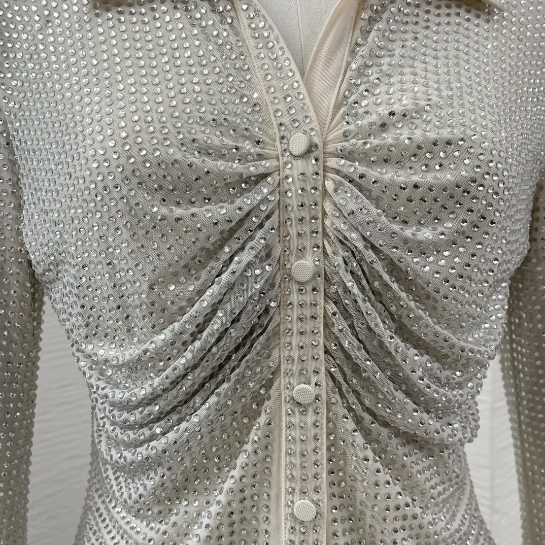 Новейшие женские серебряные блузки с бриллиантами и длинными рукавами отложным