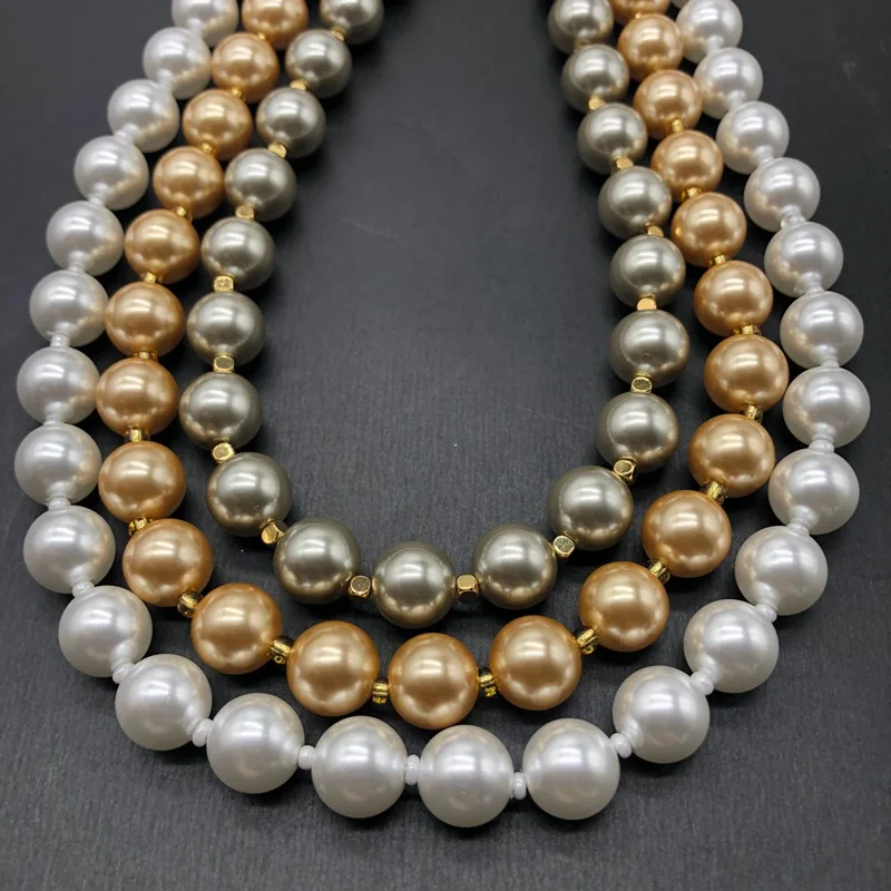 

2023 Hepburn style retro western three color glass pearl necklace necklace chain medieval simple collarbone chain accessories