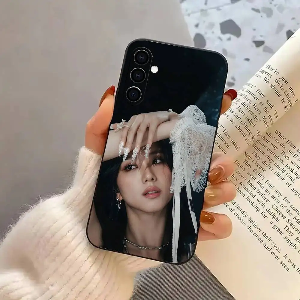 Фото Чехол для телефона K-Kpop K-Kim J-Jisoo для Samsung Galaxy A73, A72, A71, A70, A53, A52, A51 и других моделей, мягкий черный чехол. №5
