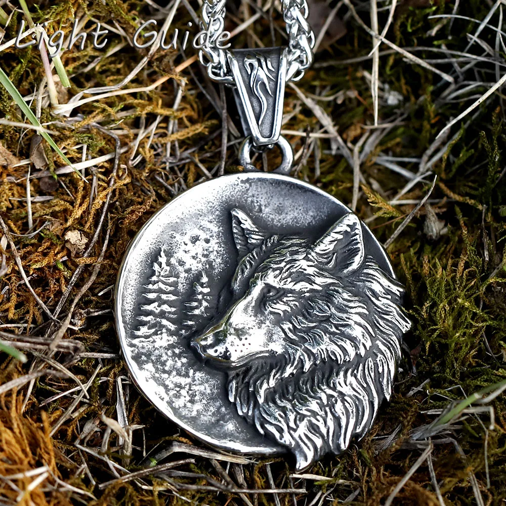 

2022 Men's 316L stainless steel Vintage Round Viking Animal Wolf Pendant Chain Necklace for gift free shipping