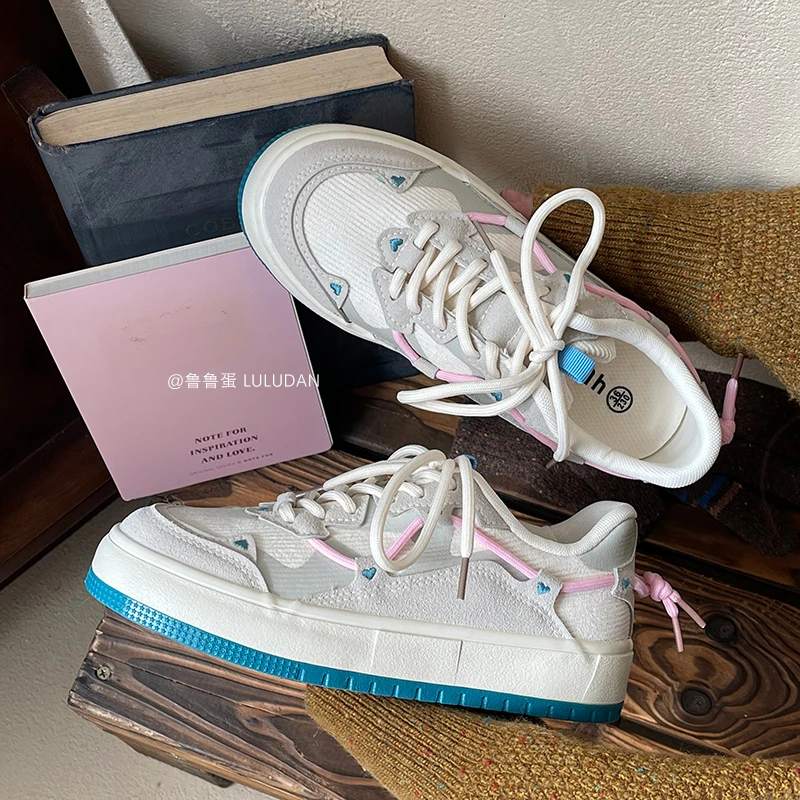 

2023 New Brand Women Sneakers Platform Casual Lace Up Woman Flats Sneakers Shoes Tennis Female Sports Shoes Girls Designer B1-26