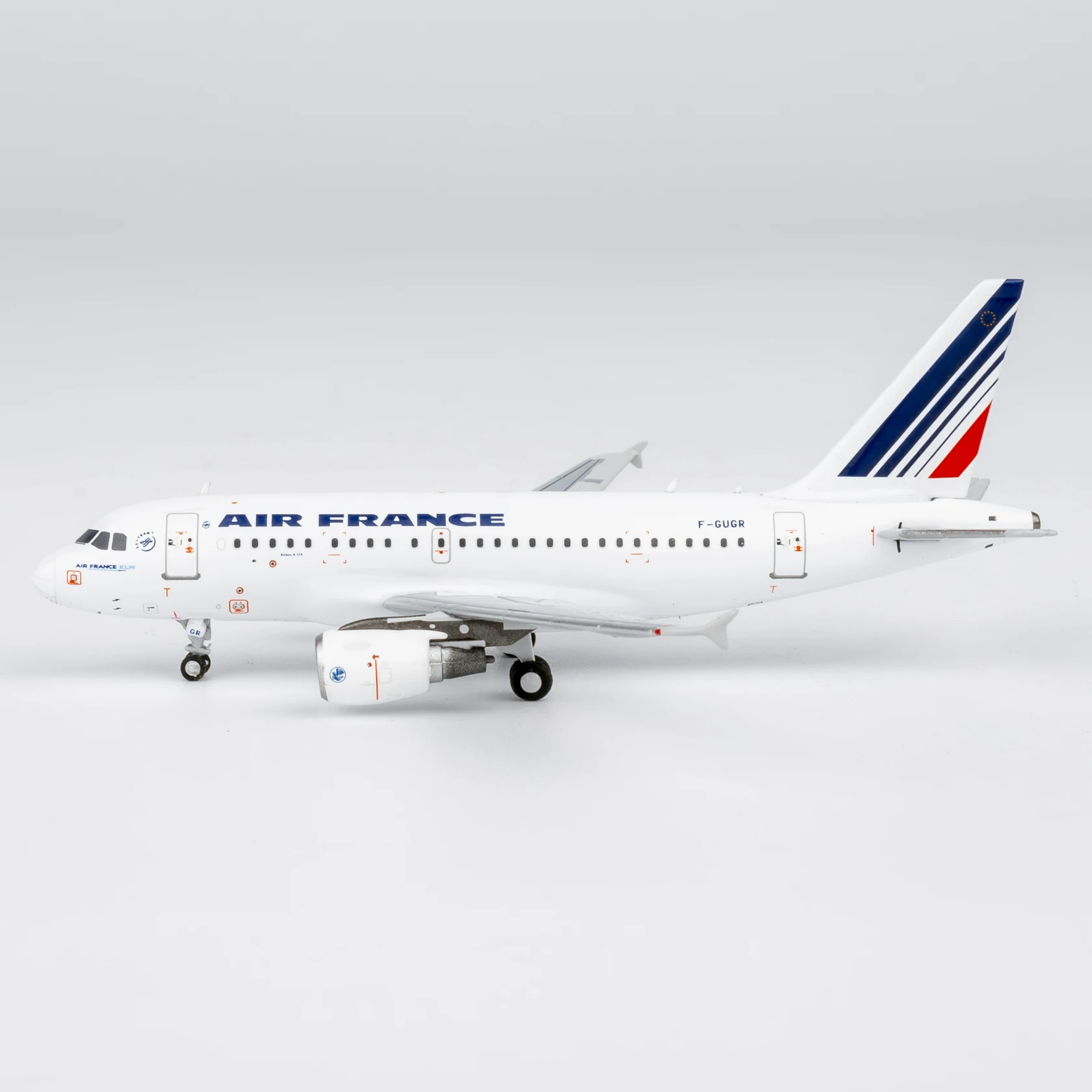Фото Коллекционная модель самолета NG Models 1:400 Air France 