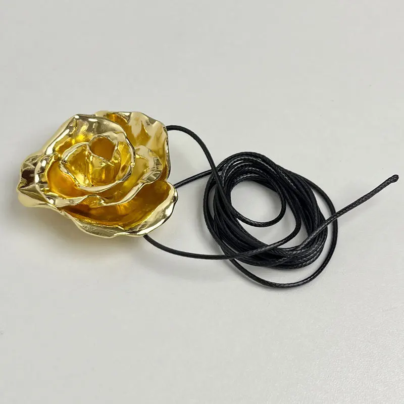 Винтажное металлическое кольцо-чокер с цветами