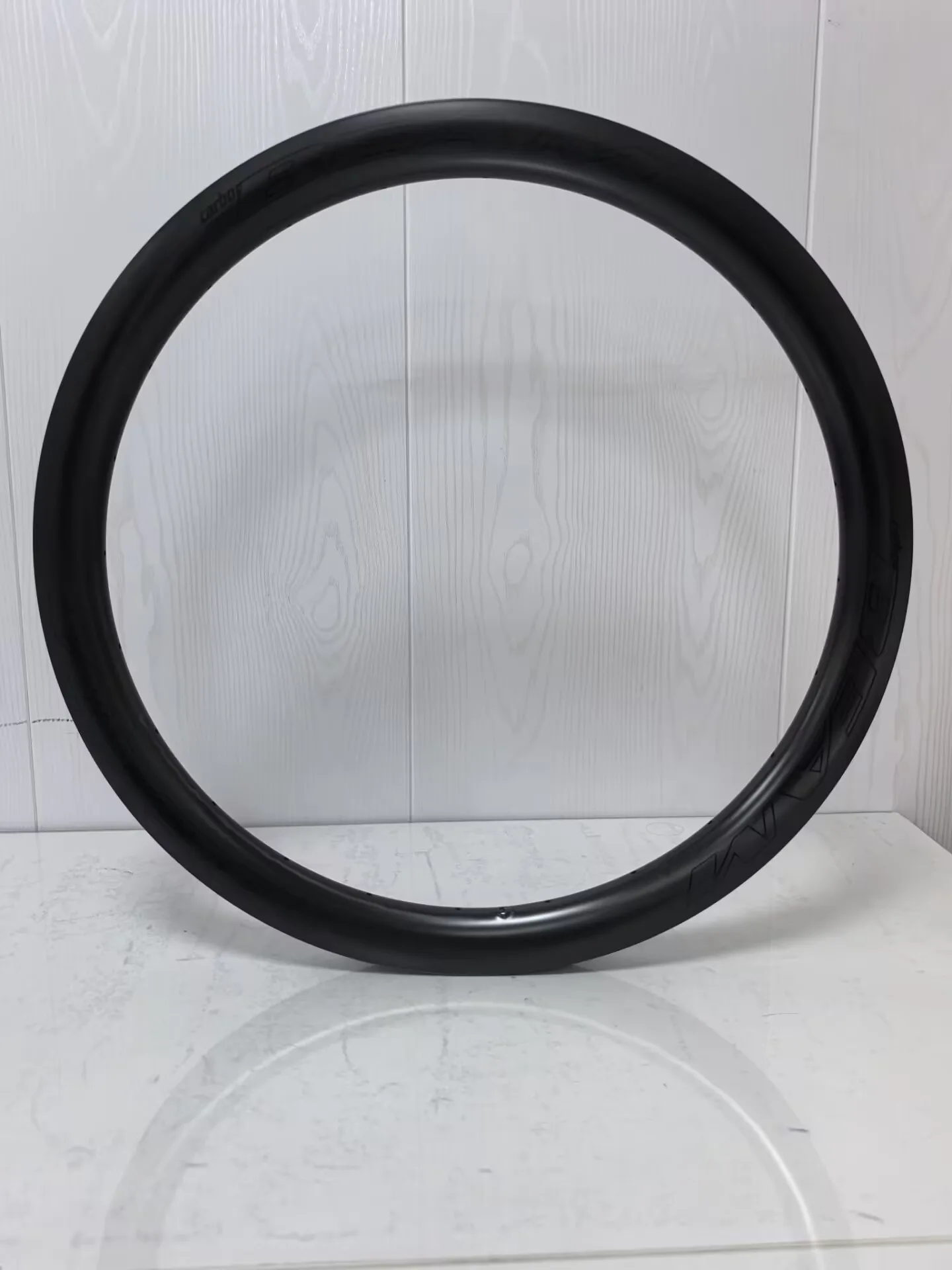 Фото Карбоновые обода T1100 Carbon 295G 700C, ширина 30 мм (внутренняя ширина 23 мм), бескамерные, для шоссейных велосипедов, высота обода 30, 35, 40, 45, 50, 55, 60, 65, 85 мм, 700c. №5