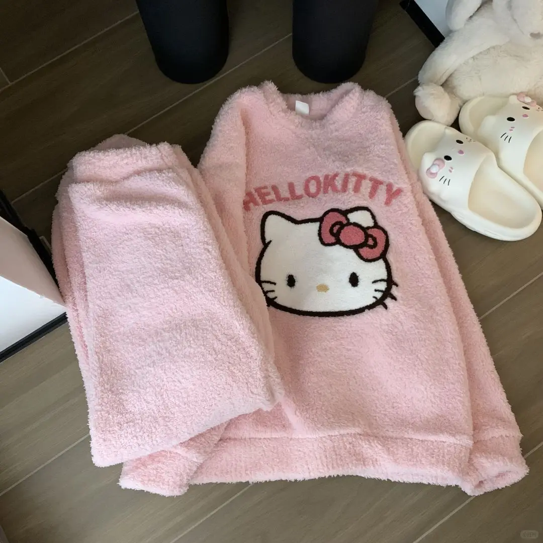 2024 New Autumn And Winter Sanrio HELLO KITTY Coral Velvet Plus Striped Suit Pajamas For Women Flannel Home Clothes