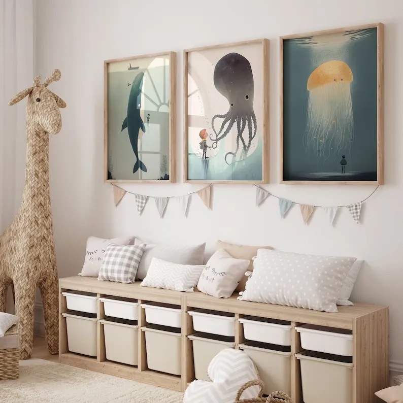 Абстрактный и минималистичный постер с иллюстрацией морской рыбы Кит осьминог