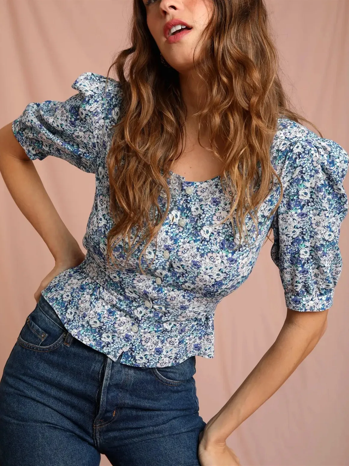 

2022 New Lady 100% Viscose Flowers Print Blouse Women Short Puff Sleeve O-Neck Back Lace-Up Shirt Top Summer Style Shirts