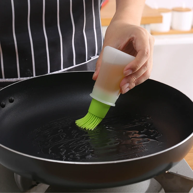 

New Portable Oil Bottle Barbecue Brush Silicone Kitchen Bbq Cooking Tool Baking Pancake Barbecue Camping Accessories Gadgets