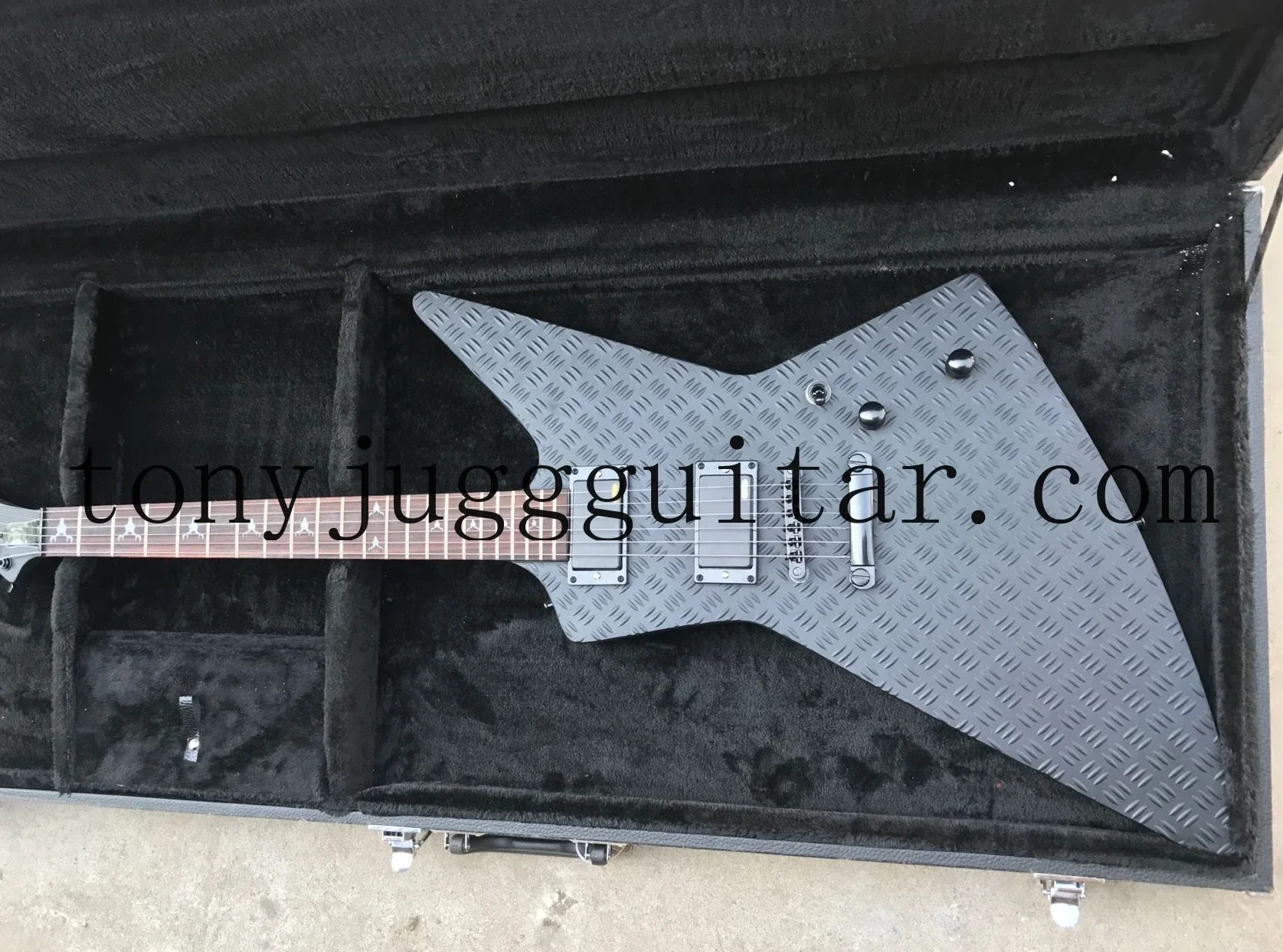 

Rhxflame MX 250 Hetfield Matte Black Diamond Plate Explo Electric Guitar Deer Skull Inlay, China EMG Pickups Black Hardware