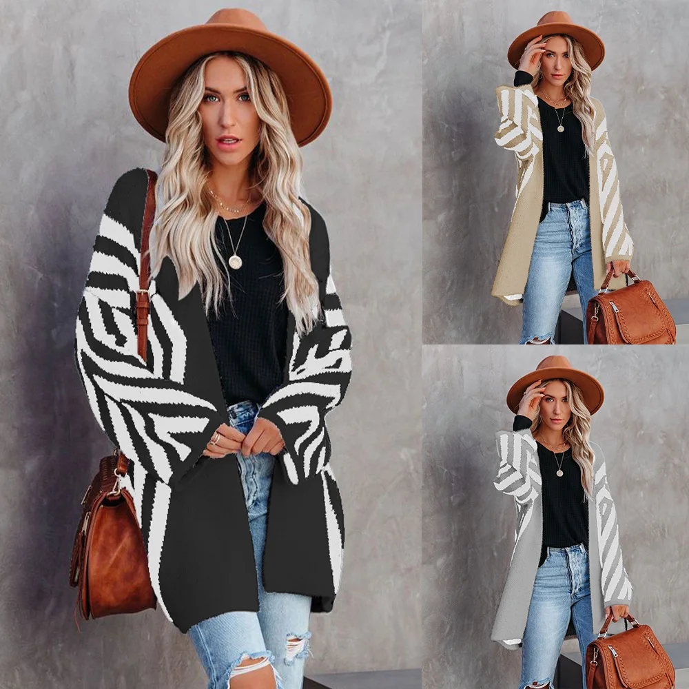 

2022 Autumn Winter New V-neck Diamond Striped Cardigan Sweater Women Color Matching Knitted Coat Women