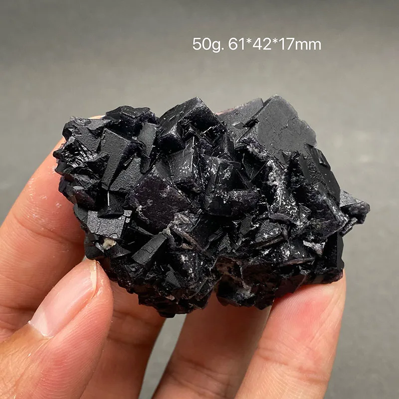 100% натуральный пакистанский черный флюорит (флуоресцентный красный) минеральный