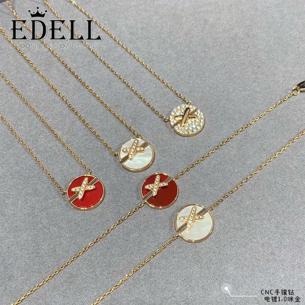 

Edell CHAMUET CHAUMET Shangmei cross round full diamond necklace is made of champagne gold and platinum Seiko version and can be