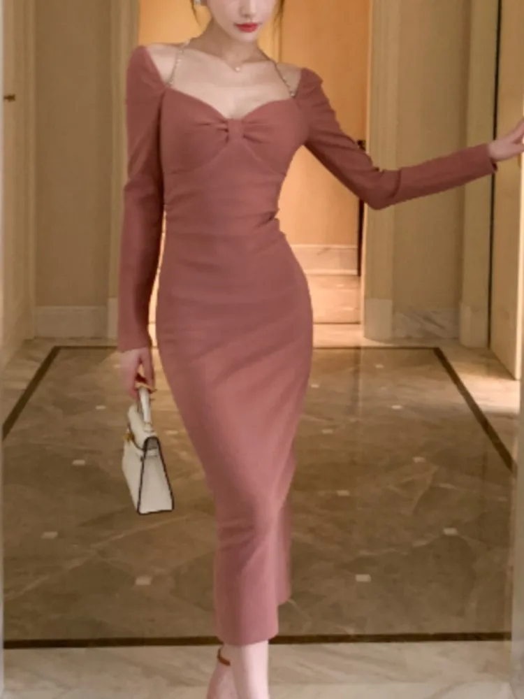 Женское тонкое облегающее платье миди с лямкой на шее винтажное осеннее