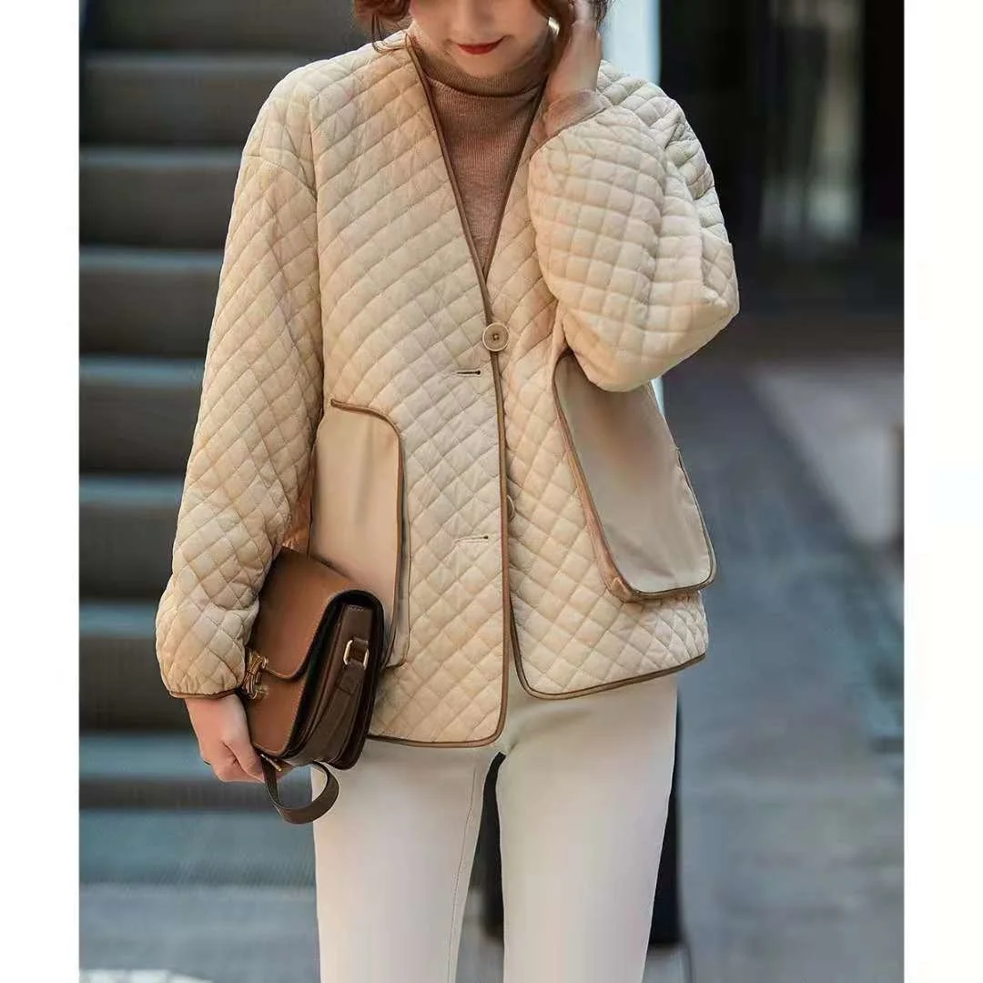 

Cotton Padded Jacket Soft And Small Fragrance Eye-catching Contrast Sheepskin Winter Woman Cotton Pad Coat V-neck Jacket Inside