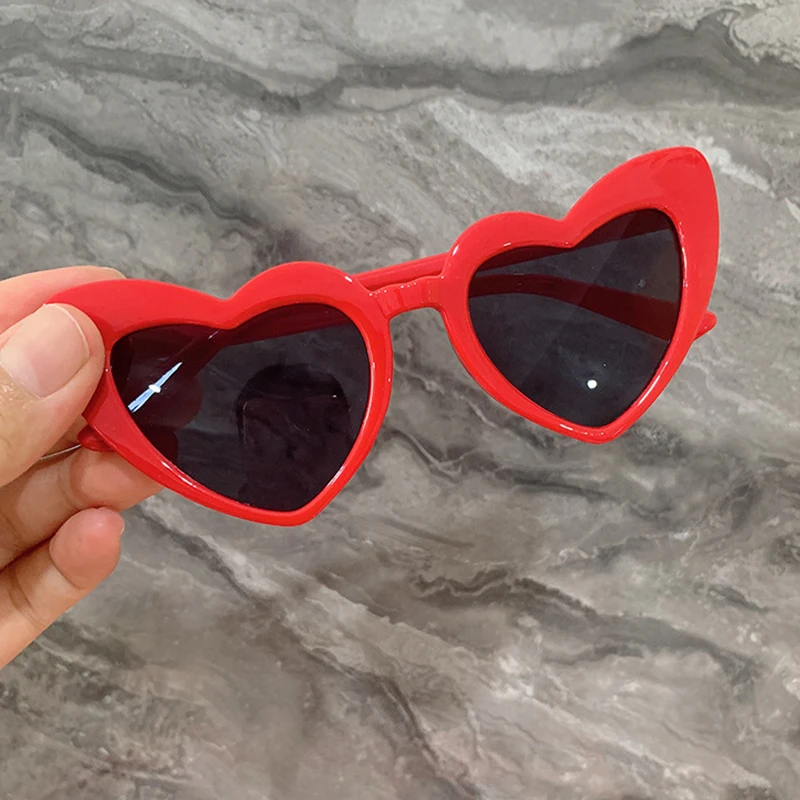 

New Fashion Love Heart Cat Eye Sunglasses Women Brand Designer Vintage Gradient Sun Glasses Female Shades Sunglasses