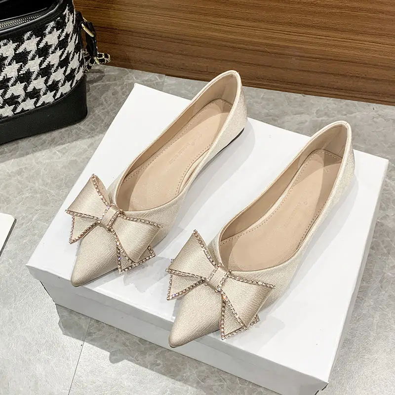 

Pointed Shoes Women's 022 Summer New Four Seasons Joker Bow Small Fragrant Flat Shoes Comfortable Bridesmaid Shoes Shallow Shoes