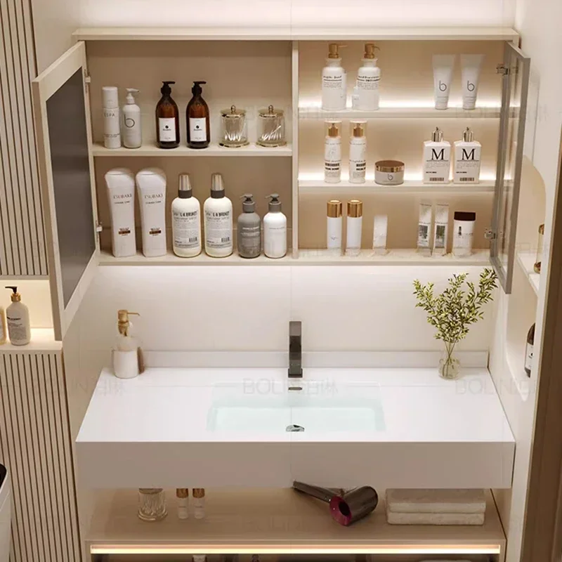 Настенные шкафы для ванной комнаты в нордическом стиле кремового цвета