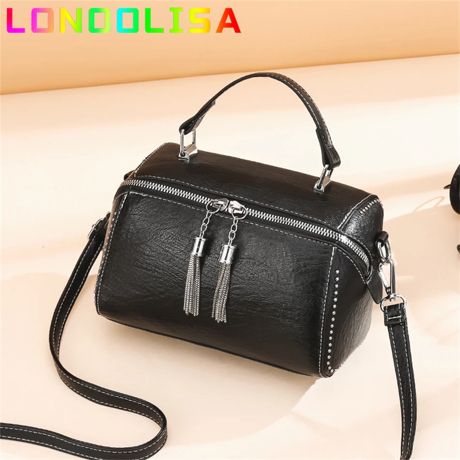

Брендовая женская кожаная сумка, модная женская мягкая сумка с заклепками, вместительная сумка через плечо для дам, новая роскошная дизайне...