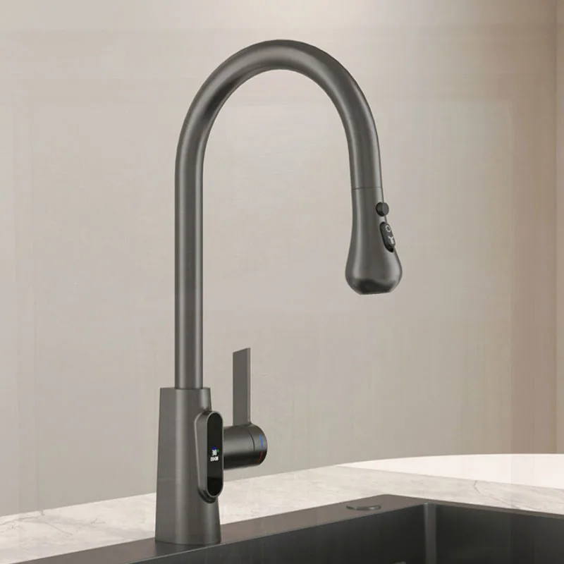 Кухонный смеситель с цифровым дисплеем для холодной и горячей воды распылитель