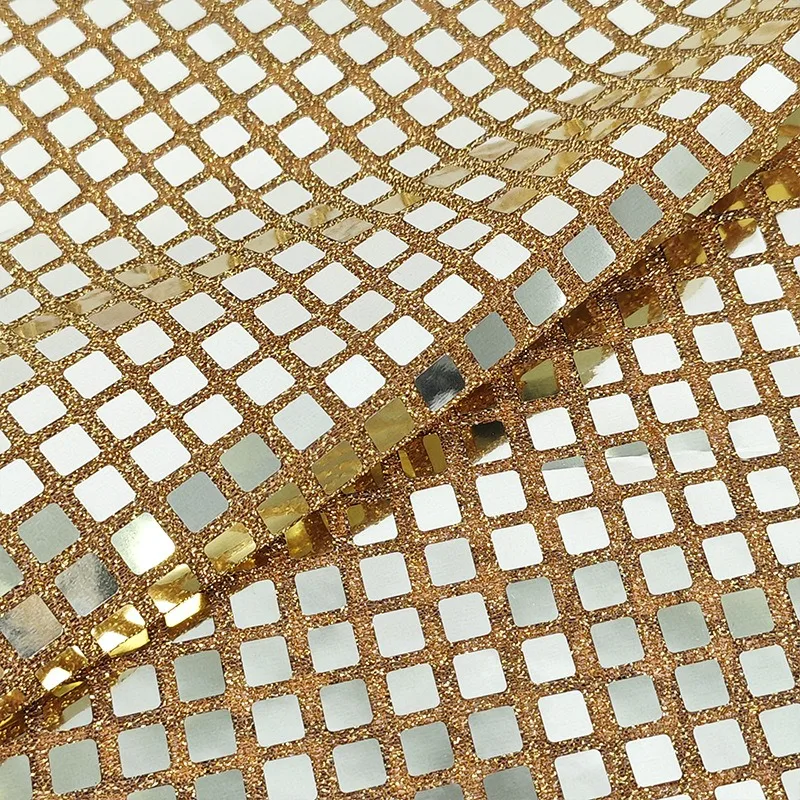 Фото Ткань с пайетками 100x140 см: Металлическая сетка Magic Color Square Lattice, мягкая зеркальная сетка, текстиль для декора, ткань для рукоделия, для сценических костюмов, дизайнерская ткань для вечеринок №4