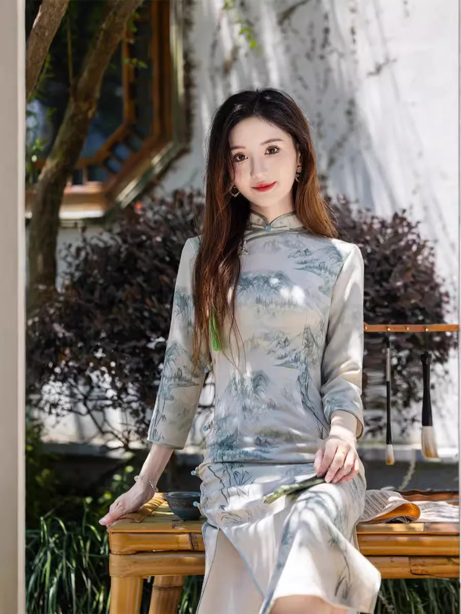 Осень 2024 новый стиль Ципао с восьми пуговицами сбоку художественный рисунком